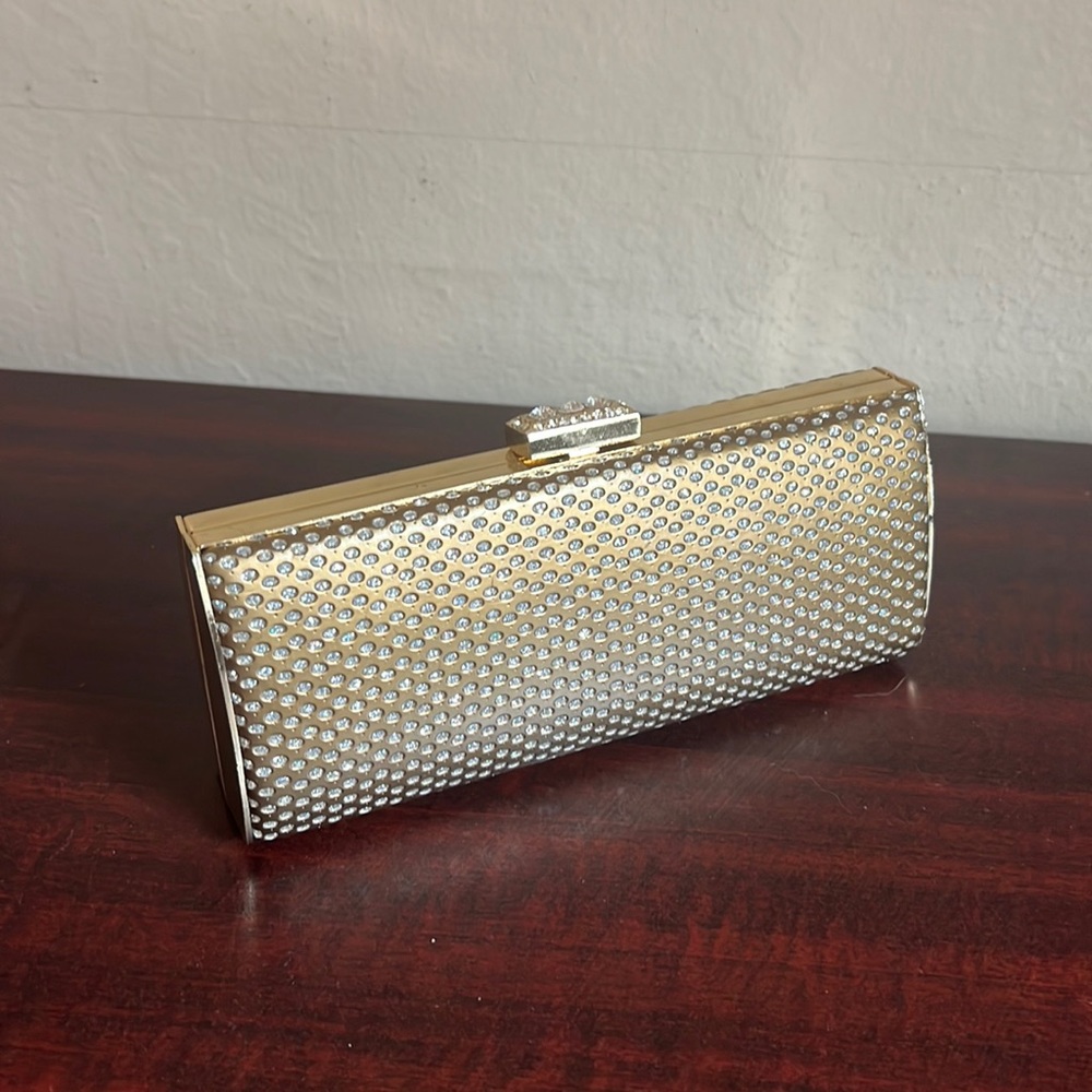 Mint Condition Hand Bag, Beautiful Colors